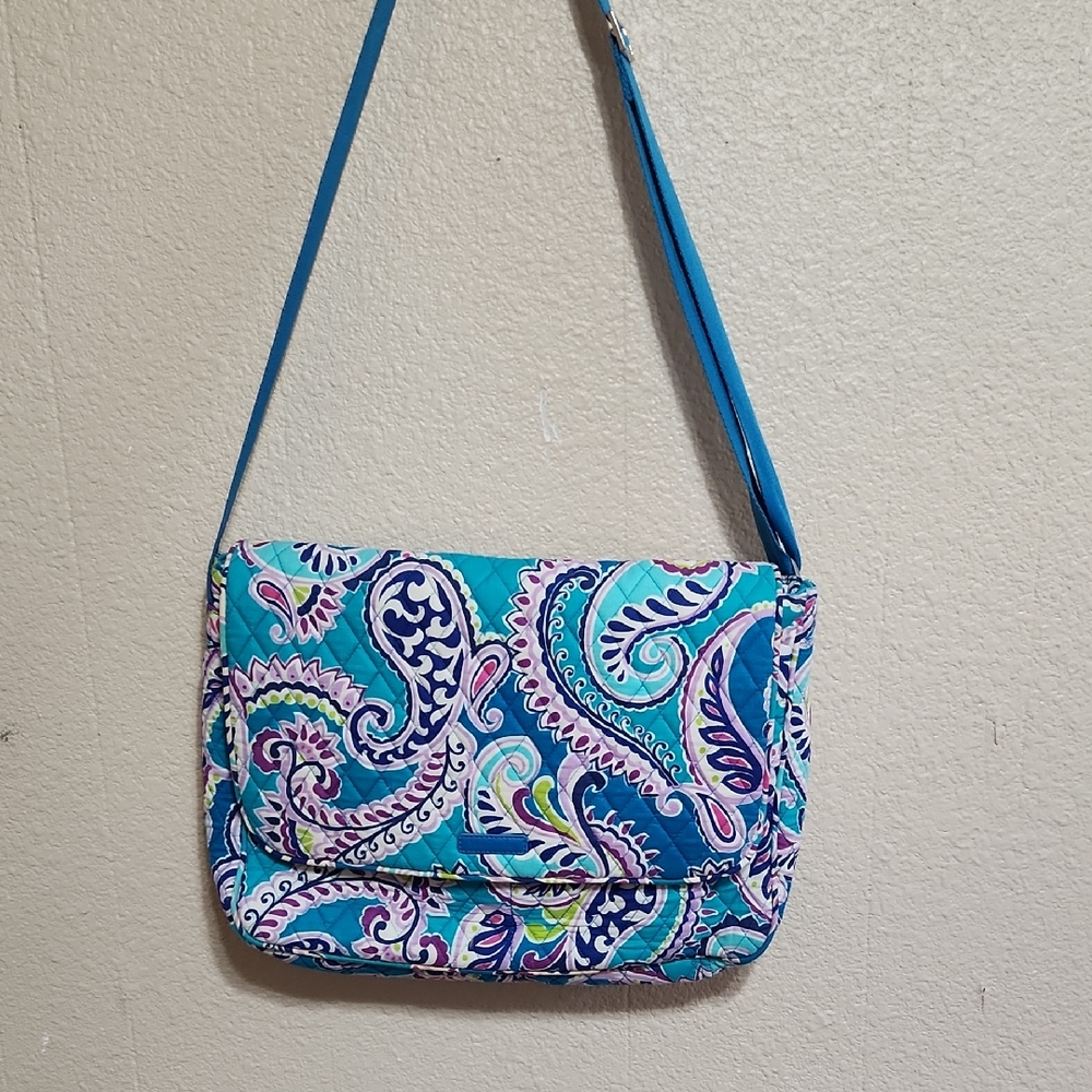 Vera BRADLEY Blue Paisley Crossbody Bag